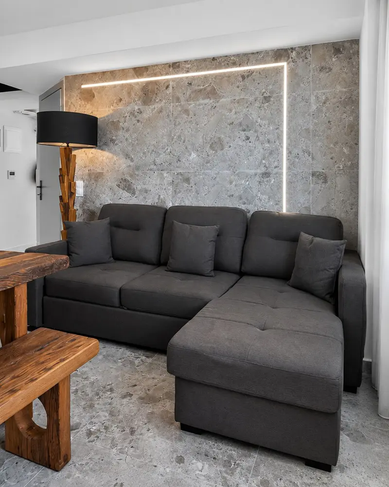 boutique-suites-vertical-01.webp